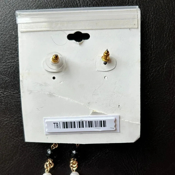 Stephan & Co Beaded Necklace and Dangle Earrings - Picture 7 of 7